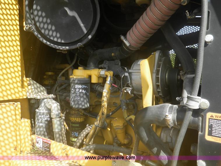 image for item I5926 2007 John Deere 755D track loader