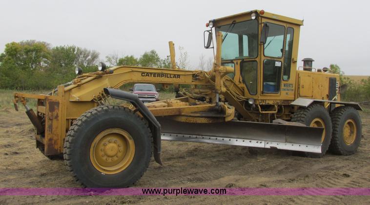 image for item I6038 1987 Caterpillar 140G articulated motor grader