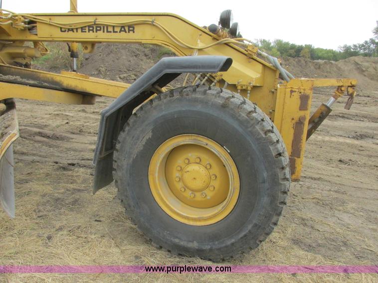 image for item I6038 1987 Caterpillar 140G articulated motor grader
