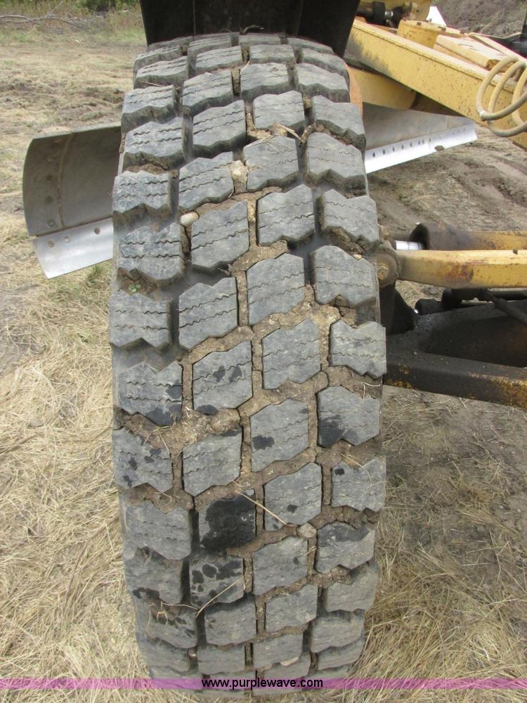 image for item I6038 1987 Caterpillar 140G articulated motor grader