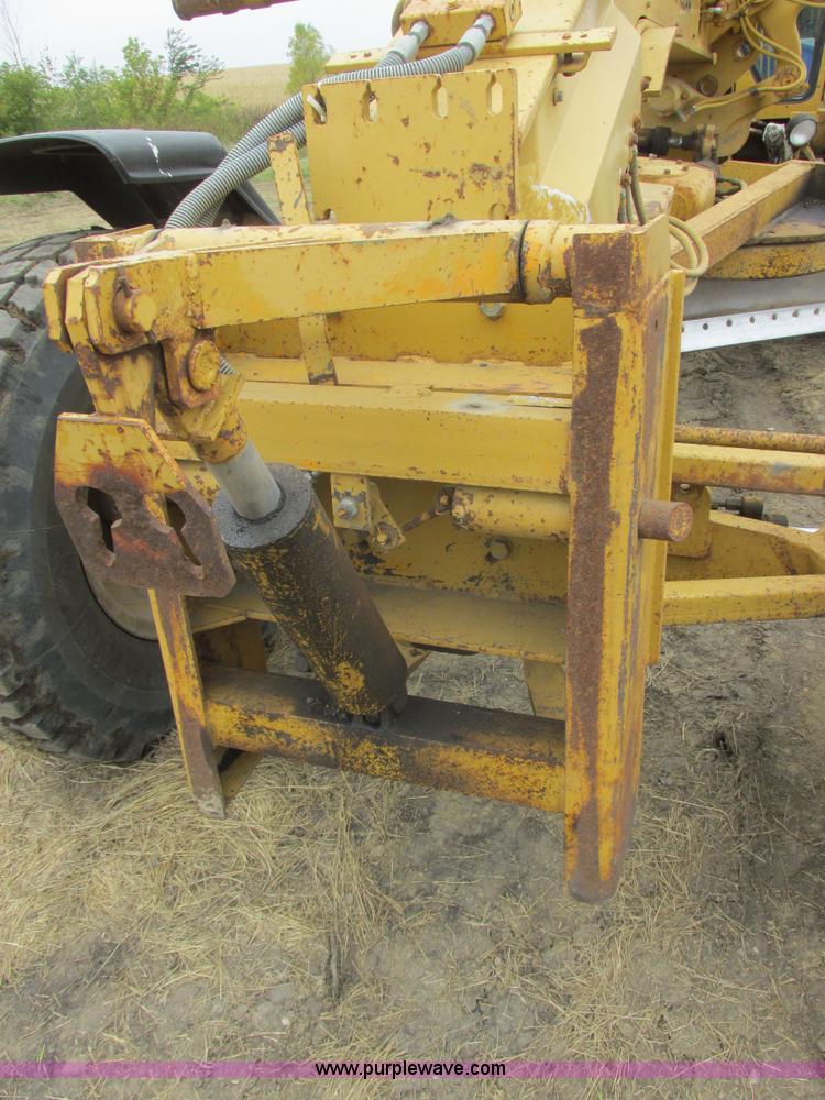 image for item I6038 1987 Caterpillar 140G articulated motor grader