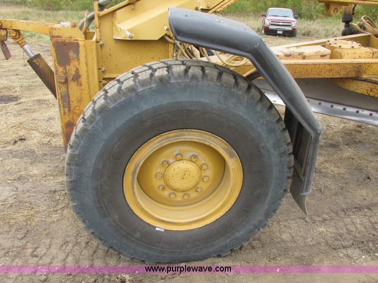 image for item I6038 1987 Caterpillar 140G articulated motor grader