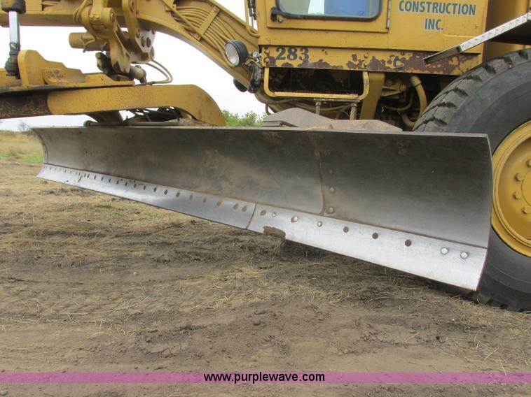 image for item I6038 1987 Caterpillar 140G articulated motor grader