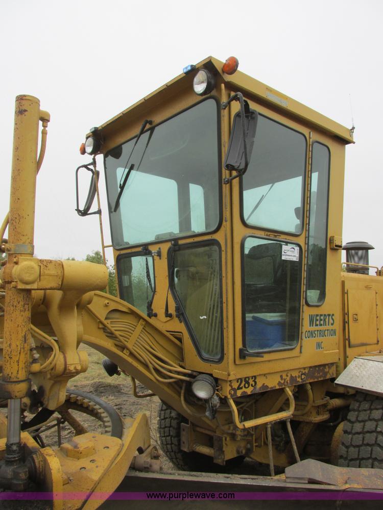 image for item I6038 1987 Caterpillar 140G articulated motor grader