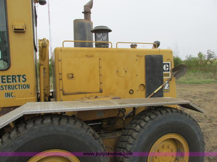 image for item I6038 1987 Caterpillar 140G articulated motor grader