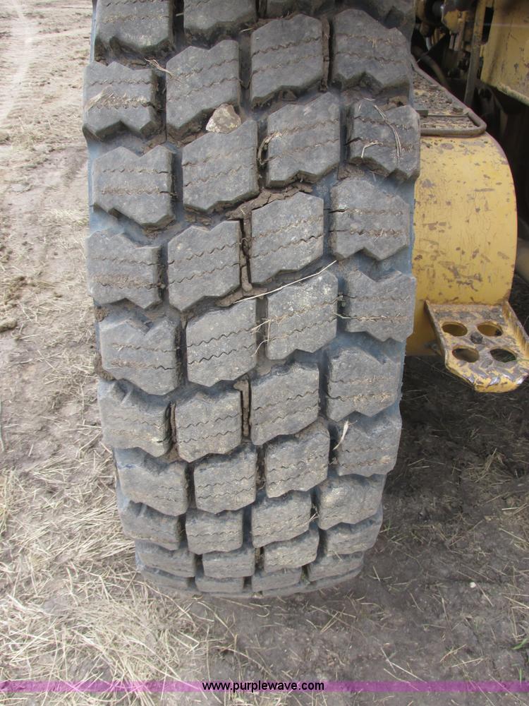 image for item I6038 1987 Caterpillar 140G articulated motor grader