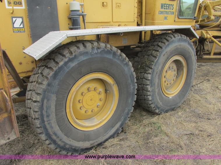 image for item I6038 1987 Caterpillar 140G articulated motor grader