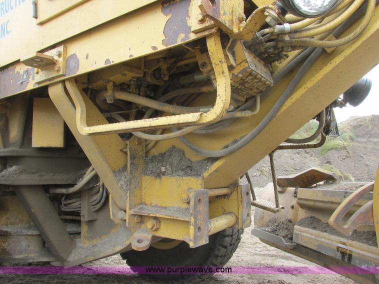 image for item I6038 1987 Caterpillar 140G articulated motor grader