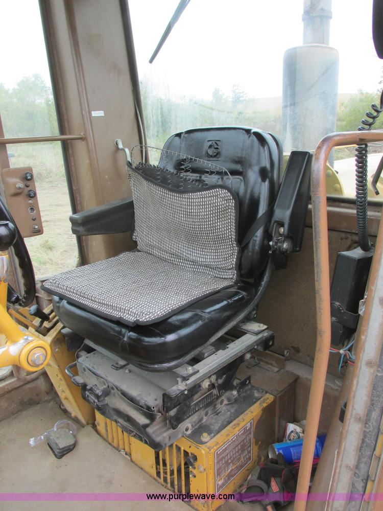 image for item I6038 1987 Caterpillar 140G articulated motor grader