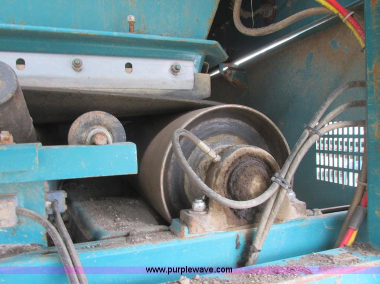 image for item I6043 2006 Powerscreen Turbo Chieftain dual deck screen