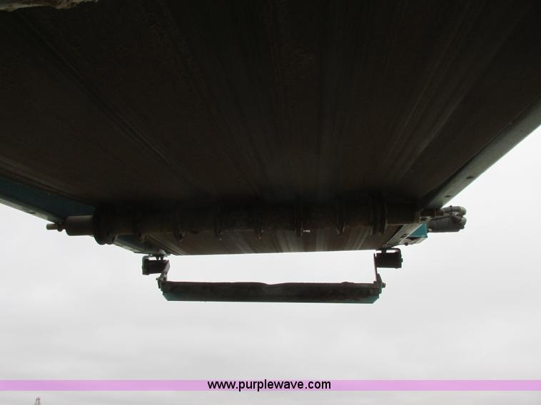 image for item I6043 2006 Powerscreen Turbo Chieftain dual deck screen