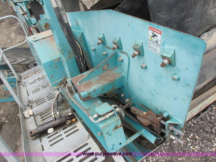 image for item I6043 2006 Powerscreen Turbo Chieftain dual deck screen