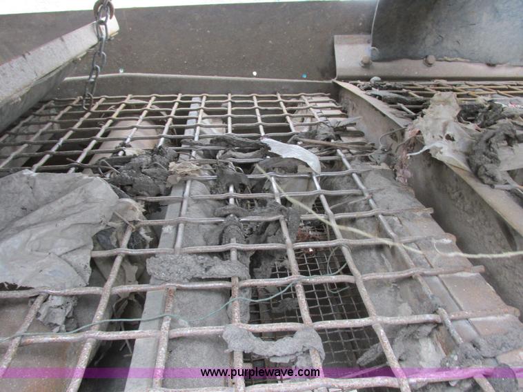 image for item I6043 2006 Powerscreen Turbo Chieftain dual deck screen