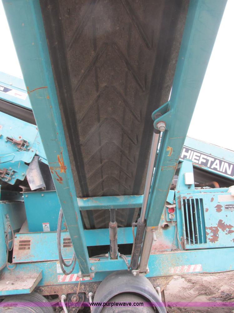 image for item I6043 2006 Powerscreen Turbo Chieftain dual deck screen