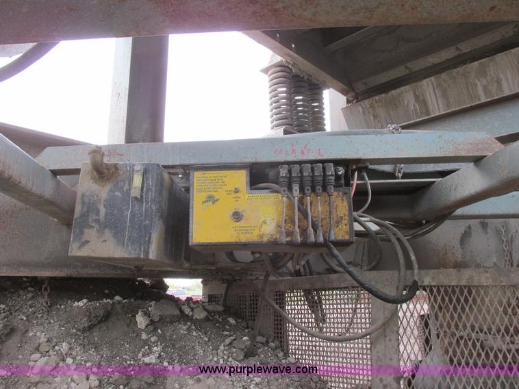 image for item I6047 2007 Inertia 5066 LRP impact crusher