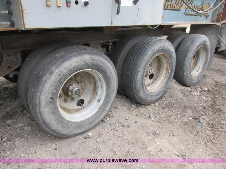 image for item I6047 2007 Inertia 5066 LRP impact crusher