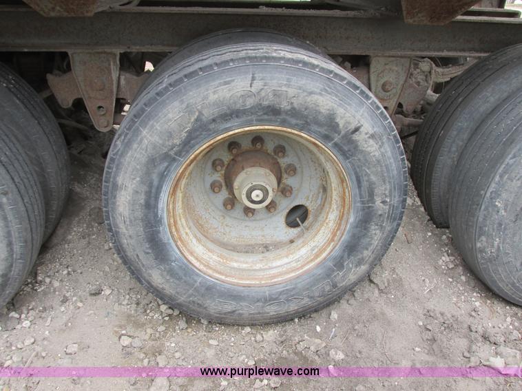 image for item I6047 2007 Inertia 5066 LRP impact crusher