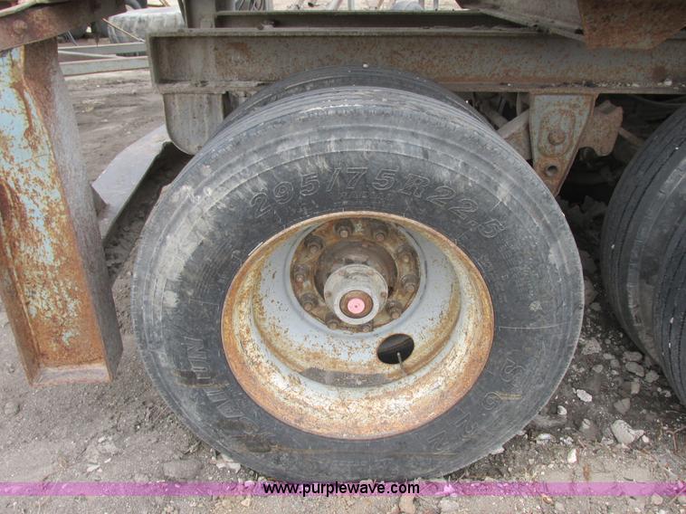 image for item I6047 2007 Inertia 5066 LRP impact crusher