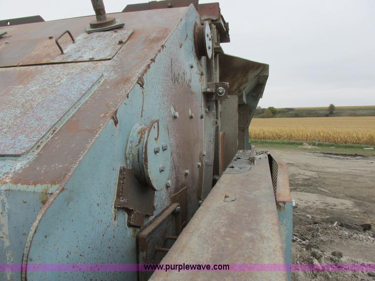 image for item I6047 2007 Inertia 5066 LRP impact crusher