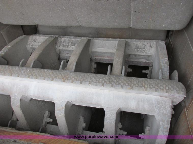 image for item I6047 2007 Inertia 5066 LRP impact crusher