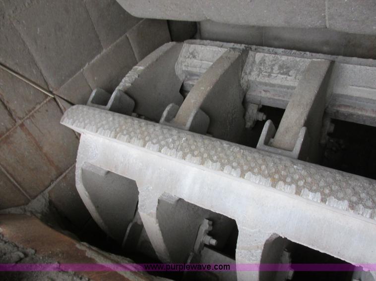 image for item I6047 2007 Inertia 5066 LRP impact crusher