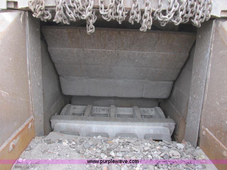 image for item I6047 2007 Inertia 5066 LRP impact crusher