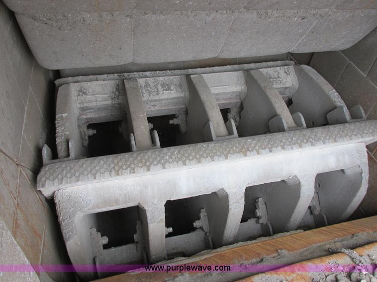 image for item I6047 2007 Inertia 5066 LRP impact crusher