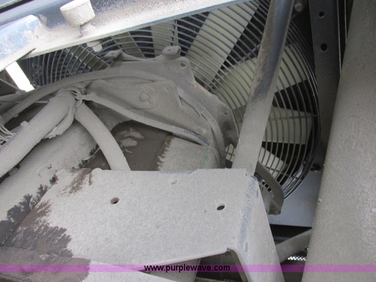 image for item I6047 2007 Inertia 5066 LRP impact crusher
