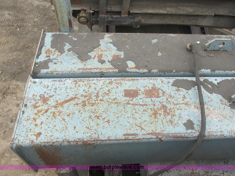 image for item I6047 2007 Inertia 5066 LRP impact crusher