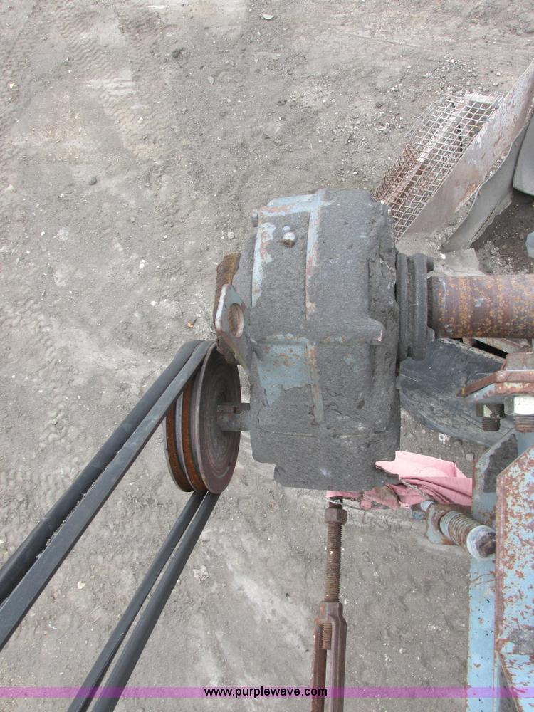 image for item I6047 2007 Inertia 5066 LRP impact crusher