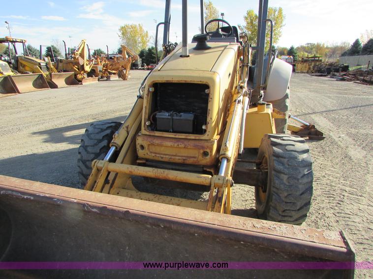 image for item I6737 1998 New Holland 655E backhoe