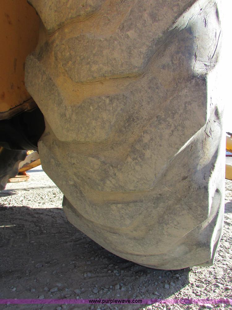 image for item I6737 1998 New Holland 655E backhoe