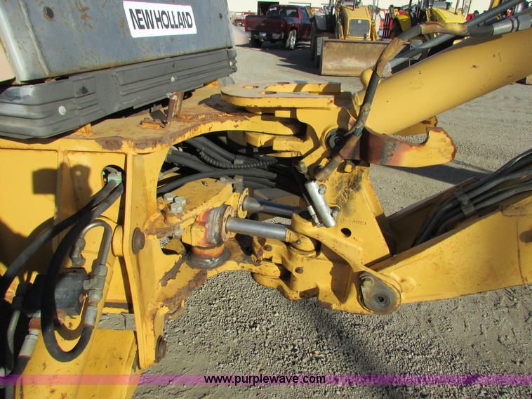 image for item I6737 1998 New Holland 655E backhoe