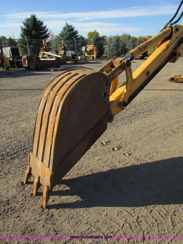 image for item I6737 1998 New Holland 655E backhoe