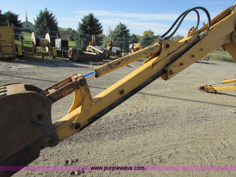 image for item I6737 1998 New Holland 655E backhoe