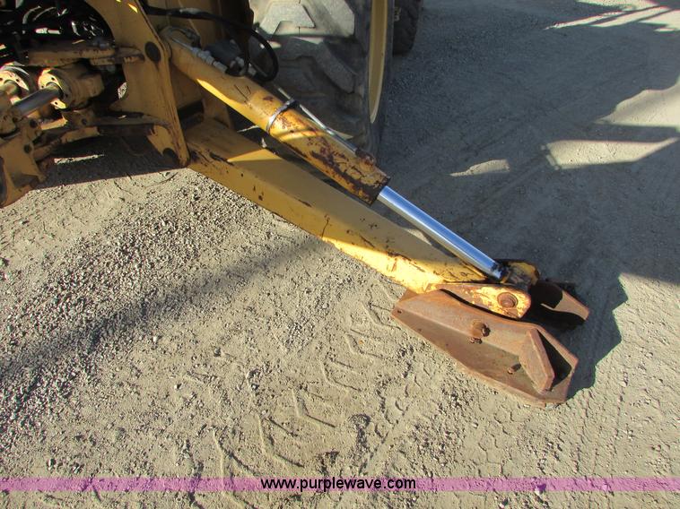 image for item I6737 1998 New Holland 655E backhoe