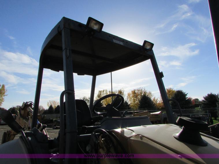 image for item I6737 1998 New Holland 655E backhoe