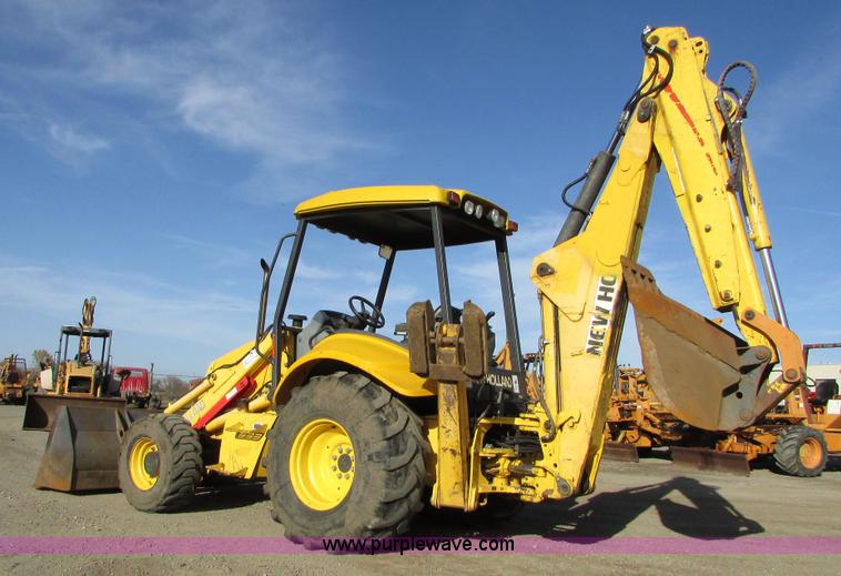image for item I6738 2005 New Holland LB75B backhoe