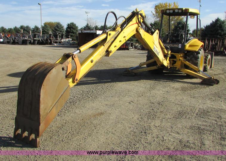 image for item I6738 2005 New Holland LB75B backhoe