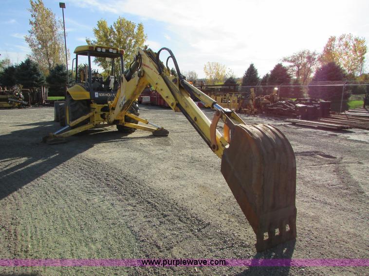 image for item I6738 2005 New Holland LB75B backhoe