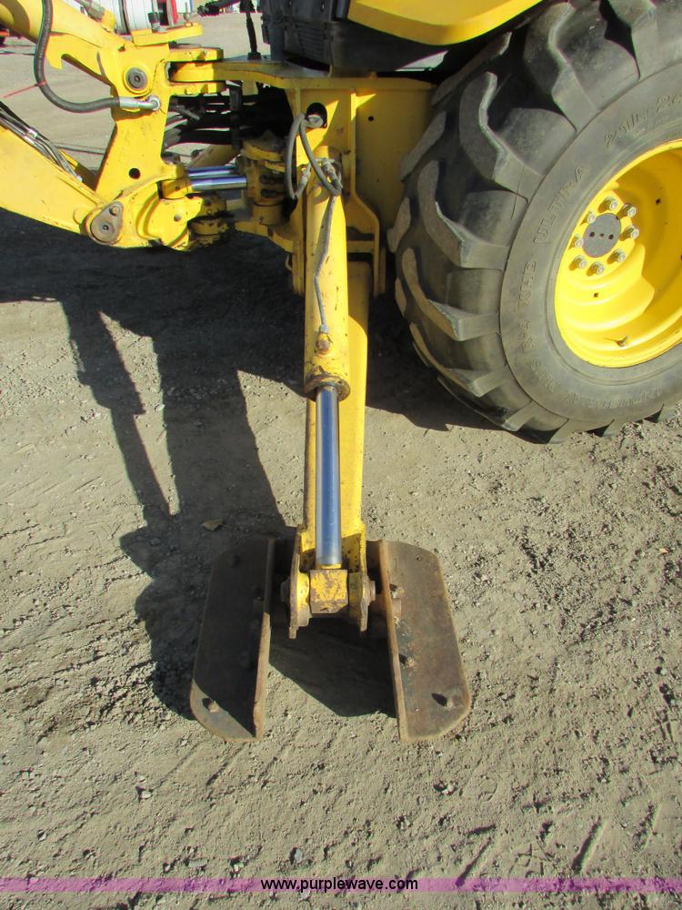 image for item I6738 2005 New Holland LB75B backhoe