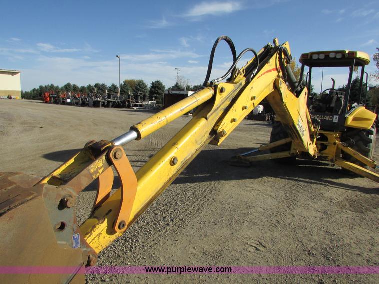 image for item I6738 2005 New Holland LB75B backhoe