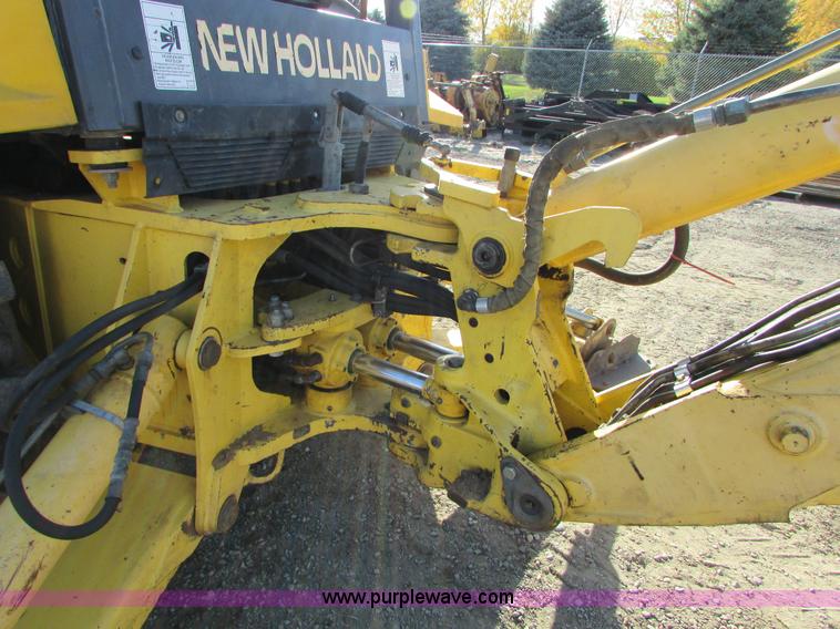 image for item I6738 2005 New Holland LB75B backhoe