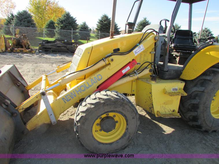 image for item I6738 2005 New Holland LB75B backhoe
