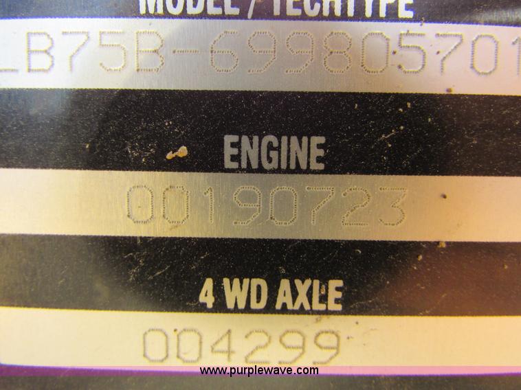 image for item I6738 2005 New Holland LB75B backhoe