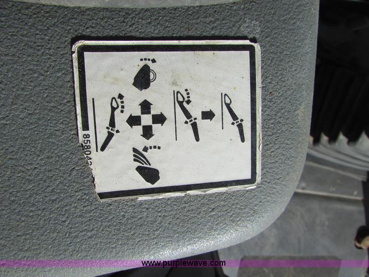 image for item I6738 2005 New Holland LB75B backhoe