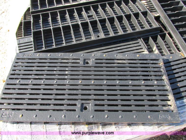 image for item I8909 Zurn Industries 18" trench mold