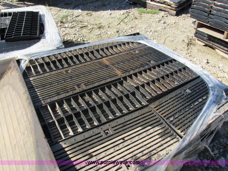 image for item I8909 Zurn Industries 18" trench mold