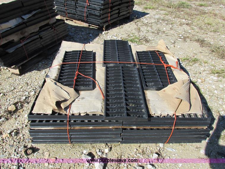 image for item I8909 Zurn Industries 18" trench mold