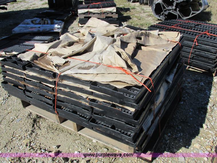 image for item I8909 Zurn Industries 18" trench mold